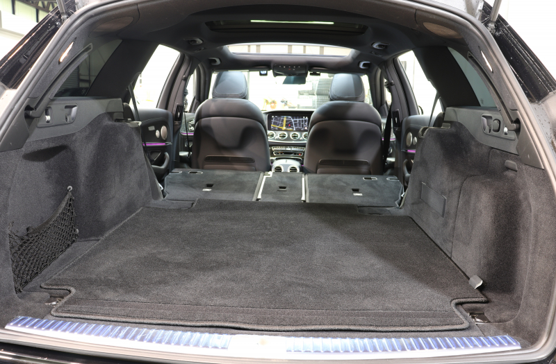 AMG Eクラス E53 4MATIC+ ｽﾃｰｼｮﾝﾜｺﾞﾝ ｴｸｽｸﾙｰｼﾌﾞ&ﾚｰﾀﾞｰｾｰﾌﾃｨPKG　ISG搭載 後期 ｷｰﾚｽｺﾞｰ  黒本革 ﾍﾞﾝﾁﾚｰﾀｰ ﾊﾟﾉﾗﾏSR HUD MBUXﾅﾋﾞTV&ARﾅﾋﾞ ｽﾏﾎ連携 ﾌﾞﾙﾒｽﾀｰ 360ｶﾒﾗ PTS LEDﾗｲﾄ 自動Rｹﾞｰﾄ AMG専用装備&ﾁｭｰﾆﾝｸﾞ ｸﾛｰｼﾞﾝｸﾞS 9AT　2年保証