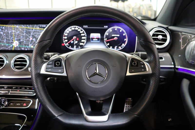 AMG Eクラス E43 4MATIC ｴｸｽｸﾙｰｼﾌﾞ&ﾚｰﾀﾞｰｾｰﾌﾃｨPKG　ｷｰﾚｽｺﾞｰ 黒本革 ﾍﾞﾝﾁﾚｰﾀｰ ﾊﾟﾉﾗﾏSR ﾍｯﾄﾞｱｯﾌﾟD HDDﾅﾋﾞTV ｽﾏﾎ連携 ﾌﾞﾙﾒｽﾀｰ 360ｶﾒﾗ PTS LEDﾗｲﾄ ﾊﾝｽﾞﾌﾘｰA AMG専用装備&ﾁｭｰﾆﾝｸﾞ ﾊﾟﾅﾒﾘｶｰﾅｸﾞﾘﾙ 9AT　2年保証