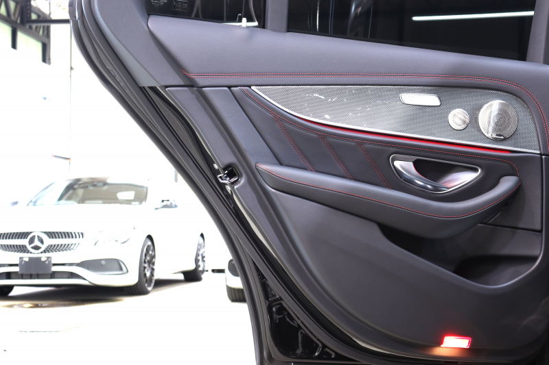 AMG Eクラス E53 4MATIC+ ｴｸｽｸﾙｰｼﾌﾞ&ﾚｰﾀﾞｰｾｰﾌﾃｨPKG　ISG搭載 後期 ｷｰﾚｽｺﾞｰ 黒本革 ﾍﾞﾝﾁﾚｰﾀｰ ﾊﾟﾉﾗﾏSR ﾍｯﾄﾞｱｯﾌﾟD MBUXﾅﾋﾞTV ｽﾏﾎ連携 ﾌﾞﾙﾒｽﾀｰ 360ｶﾒﾗ PTS LEDﾗｲﾄ 自動ﾄﾗﾝｸ AMG専用装備&ﾁｭｰﾆﾝｸﾞ 9AT　2年保証
