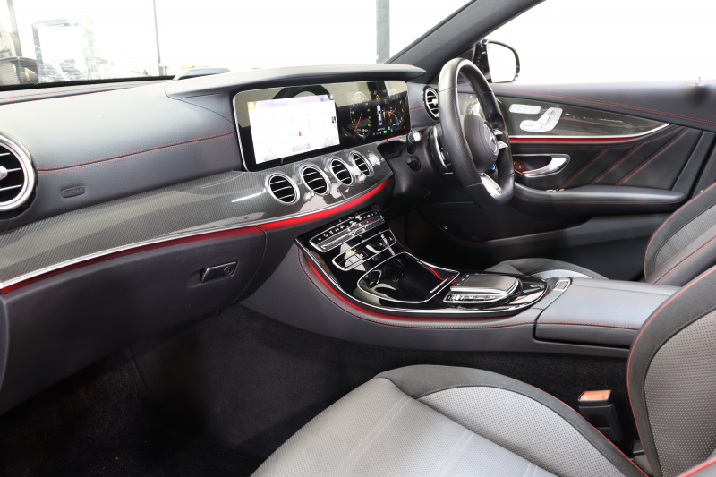AMG Eクラス E53 4MATIC+ ｴｸｽｸﾙｰｼﾌﾞ&ﾚｰﾀﾞｰｾｰﾌﾃｨPKG　ISG搭載 後期 ｷｰﾚｽｺﾞｰ 黒本革 ﾍﾞﾝﾁﾚｰﾀｰ ﾊﾟﾉﾗﾏSR ﾍｯﾄﾞｱｯﾌﾟD MBUXﾅﾋﾞTV ｽﾏﾎ連携 ﾌﾞﾙﾒｽﾀｰ 360ｶﾒﾗ PTS LEDﾗｲﾄ 自動ﾄﾗﾝｸ AMG専用装備&ﾁｭｰﾆﾝｸﾞ 9AT　2年保証