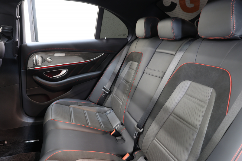 AMG Eクラス E53 4MATIC+ ｴｸｽｸﾙｰｼﾌﾞ&ﾚｰﾀﾞｰｾｰﾌﾃｨPKG　ISG搭載 後期 ｷｰﾚｽｺﾞｰ 黒本革 ﾍﾞﾝﾁﾚｰﾀｰ ﾊﾟﾉﾗﾏSR ﾍｯﾄﾞｱｯﾌﾟD MBUXﾅﾋﾞTV ｽﾏﾎ連携 ﾌﾞﾙﾒｽﾀｰ 360ｶﾒﾗ PTS LEDﾗｲﾄ 自動ﾄﾗﾝｸ AMG専用装備&ﾁｭｰﾆﾝｸﾞ 9AT　2年保証
