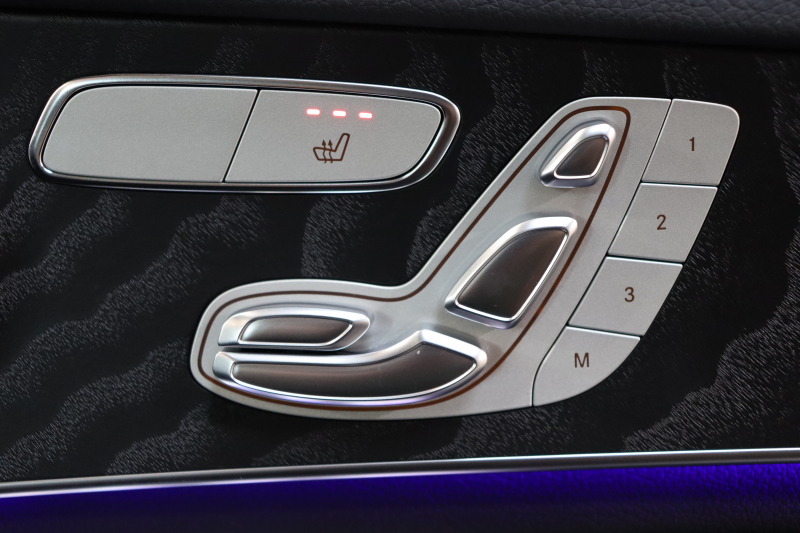メルセデスベンツ GLC GLC220d 4MATIC ﾅｲﾄｴﾃﾞｨｼｮﾝ ﾚｰﾀﾞｰｾｰﾌﾃｨPKG　特別仕様車 後期 ｷｰﾚｽｺﾞｰ ﾌﾞﾗｯｸﾚｻﾞｰｼｰﾄ ﾊﾟﾉﾗﾏSR MBUXﾅﾋﾞTV BT音楽 360ｶﾒﾗ PTS LEDﾗｲﾄ 自動Rｹﾞｰﾄ AMGｴｱﾛ&19AW ﾜｲﾔﾚｽ充電 9AT　2年保証