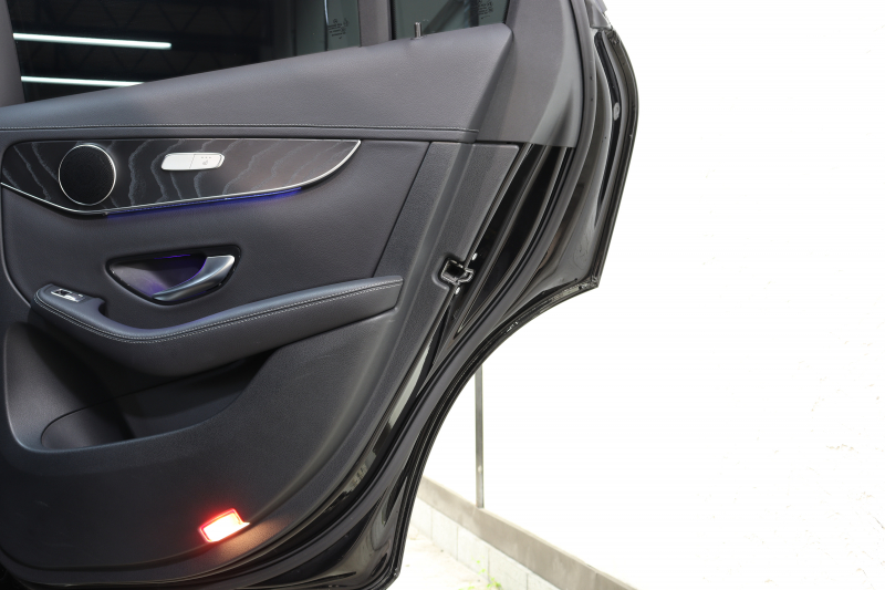 メルセデスベンツ GLC GLC220d 4MATIC ﾅｲﾄｴﾃﾞｨｼｮﾝ ﾚｰﾀﾞｰｾｰﾌﾃｨPKG　特別仕様車 後期 ｷｰﾚｽｺﾞｰ ﾌﾞﾗｯｸﾚｻﾞｰｼｰﾄ ﾊﾟﾉﾗﾏSR MBUXﾅﾋﾞTV BT音楽 360ｶﾒﾗ PTS LEDﾗｲﾄ 自動Rｹﾞｰﾄ AMGｴｱﾛ&19AW ﾜｲﾔﾚｽ充電 9AT　2年保証