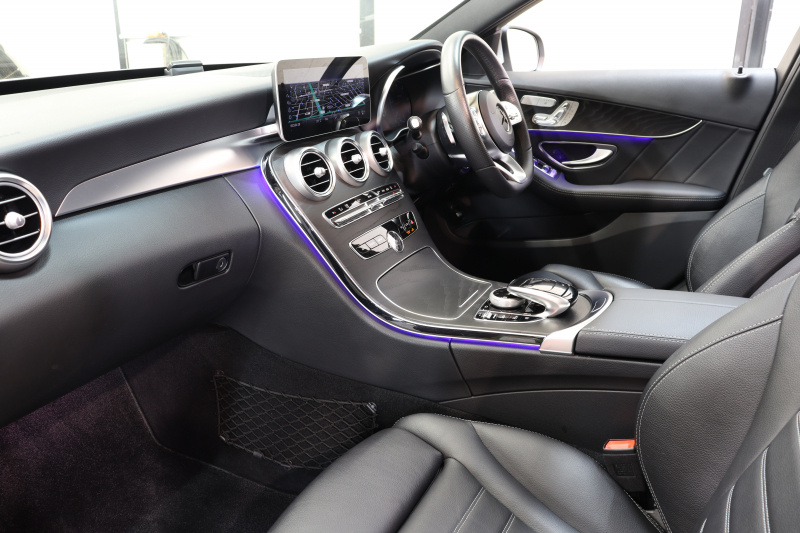 メルセデスベンツ Cクラス C220d AVG AMGﾗｲﾝ ﾚｻﾞｰｴｸｽｸﾙｰｼﾌﾞ&ﾚｰﾀﾞｰｾｰﾌﾃｨPKG　後期 ｷｰﾚｽｺﾞｰ 黒本革 ﾊﾟﾉﾗﾏSR ﾍｯﾄﾞｱｯﾌﾟD HDDﾅﾋﾞTV ｽﾏﾎ連携 ﾌﾞﾙﾒｽﾀｰ ﾊﾞｯｸｶﾒﾗ PTS LEDﾗｲﾄ ﾊﾝｽﾞﾌﾘｰA AMGｴｱﾛ&18AW ｴｱｻｽ 9AT　2年保証