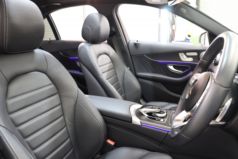 メルセデスベンツ Cクラス C220d AVG AMGﾗｲﾝ ﾚｻﾞｰｴｸｽｸﾙｰｼﾌﾞ&ﾚｰﾀﾞｰｾｰﾌﾃｨPKG　後期 ｷｰﾚｽｺﾞｰ 黒本革 ﾊﾟﾉﾗﾏSR ﾍｯﾄﾞｱｯﾌﾟD HDDﾅﾋﾞTV ｽﾏﾎ連携 ﾌﾞﾙﾒｽﾀｰ ﾊﾞｯｸｶﾒﾗ PTS LEDﾗｲﾄ ﾊﾝｽﾞﾌﾘｰA AMGｴｱﾛ&18AW ｴｱｻｽ 9AT　2年保証
