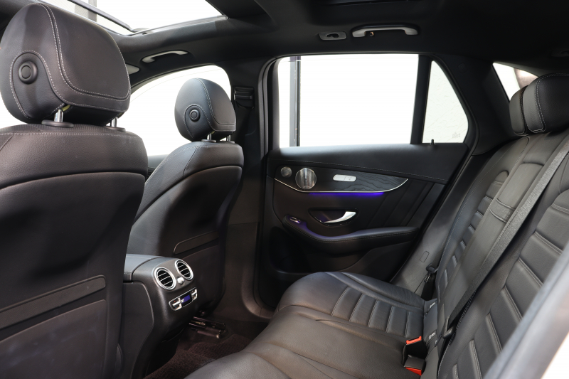 メルセデスベンツ GLC GLC220d 4MATIC AMGﾗｲﾝ ﾚｻﾞｰｴｸｽｸﾙｰｼﾌﾞ&ﾚｰﾀﾞｰｾｰﾌﾃｨPKG　後期 ｷｰﾚｽｺﾞｰ 黒本革 ﾍﾞﾝﾁﾚｰﾀｰ ﾊﾟﾉﾗﾏSR ﾍｯﾄﾞｱｯﾌﾟD MBUXﾅﾋﾞTV BT音楽 ﾌﾞﾙﾒｽﾀｰ 360ｶﾒﾗ PTS LEDﾗｲﾄ ﾊﾝｽﾞﾌﾘｰA AMGｴｱﾛ&19AW ｴｱｻｽ 9AT　2年保証