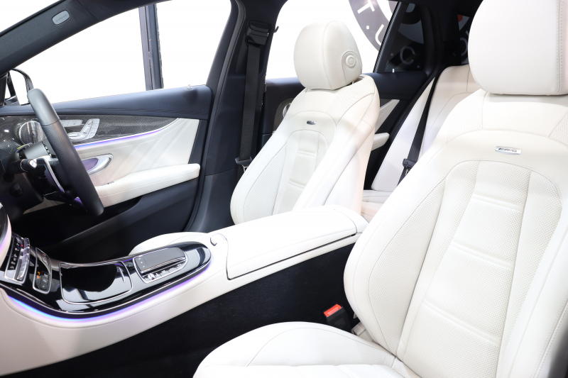 AMG Eクラス E53ｽﾃｰｼｮﾝﾜｺﾞﾝ 4MATIC+ ｴｸｽｸﾙｰｼﾌﾞ&ﾚｰﾀﾞｰｾｰﾌﾃｨPKG　ISG搭載 後期 1ｵｰﾅｰ ﾍﾞｰｼﾞｭ本革 ﾍﾞﾝﾁﾚｰﾀｰ ﾊﾟﾉﾗﾏSR ﾍｯﾄﾞｱｯﾌﾟD MBUXﾅﾋﾞTV ｽﾏﾎ連携 ﾌﾞﾙﾒｽﾀｰ 360ｶﾒﾗ PTS LEDﾗｲﾄ 自動Rｹﾞｰﾄ AMG専用装備&ﾁｭｰﾆﾝｸﾞ ｸﾛｰｼﾞﾝｸﾞSP 9AT　2年保証