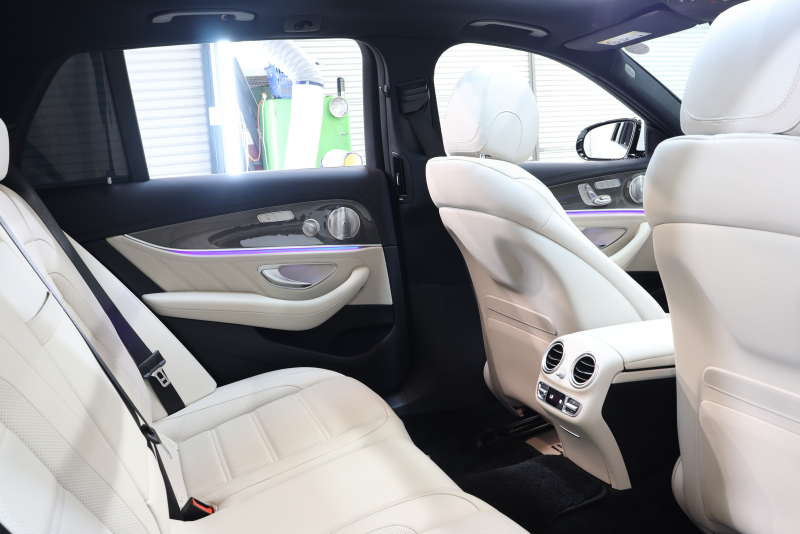 AMG Eクラス E53ｽﾃｰｼｮﾝﾜｺﾞﾝ 4MATIC+ ｴｸｽｸﾙｰｼﾌﾞ&ﾚｰﾀﾞｰｾｰﾌﾃｨPKG　ISG搭載 後期 1ｵｰﾅｰ ﾍﾞｰｼﾞｭ本革 ﾍﾞﾝﾁﾚｰﾀｰ ﾊﾟﾉﾗﾏSR ﾍｯﾄﾞｱｯﾌﾟD MBUXﾅﾋﾞTV ｽﾏﾎ連携 ﾌﾞﾙﾒｽﾀｰ 360ｶﾒﾗ PTS LEDﾗｲﾄ 自動Rｹﾞｰﾄ AMG専用装備&ﾁｭｰﾆﾝｸﾞ ｸﾛｰｼﾞﾝｸﾞSP 9AT　2年保証