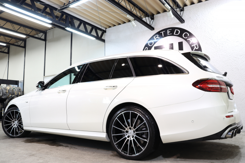 AMG Eクラス E53ｽﾃｰｼｮﾝﾜｺﾞﾝ 4MATIC+ ｴｸｽｸﾙｰｼﾌﾞ&ﾚｰﾀﾞｰｾｰﾌﾃｨPKG　ISG搭載 後期 1ｵｰﾅｰ ﾍﾞｰｼﾞｭ本革 ﾍﾞﾝﾁﾚｰﾀｰ ﾊﾟﾉﾗﾏSR ﾍｯﾄﾞｱｯﾌﾟD MBUXﾅﾋﾞTV ｽﾏﾎ連携 ﾌﾞﾙﾒｽﾀｰ 360ｶﾒﾗ PTS LEDﾗｲﾄ 自動Rｹﾞｰﾄ AMG専用装備&ﾁｭｰﾆﾝｸﾞ ｸﾛｰｼﾞﾝｸﾞSP 9AT　2年保証