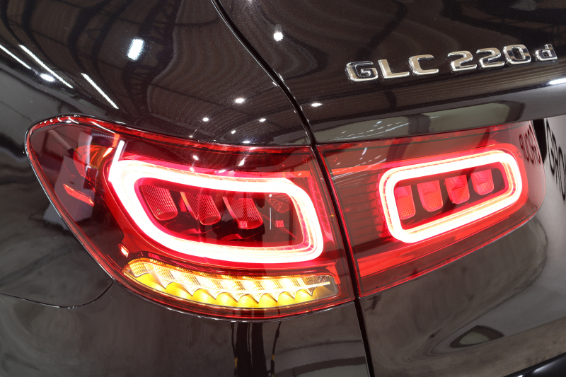 メルセデスベンツ GLC GLC220d 4MATIC ｽﾎﾟｰﾂﾗｲﾝｴﾃﾞｨｼｮﾝ ﾚｰﾀﾞｰｾｰﾌﾃｨPKG　特別仕様車 後期 ｷｰﾚｽｺﾞｰ 黒革 ﾊﾟﾉﾗﾏSR MBUXﾅﾋﾞTV BT音楽 360ｶﾒﾗ PTS LEDﾗｲﾄ 自動Rｹﾞｰﾄ AMGｴｱﾛ&19AW ﾀﾞｲﾅﾐｯｸS 9AT　2年保証