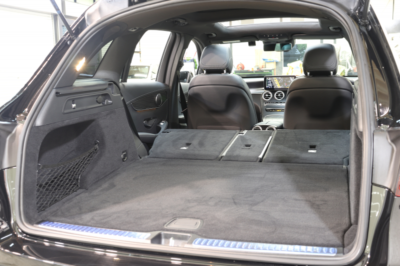 メルセデスベンツ GLC GLC220d 4MATIC ｽﾎﾟｰﾂﾗｲﾝｴﾃﾞｨｼｮﾝ ﾚｰﾀﾞｰｾｰﾌﾃｨPKG　特別仕様車 後期 ｷｰﾚｽｺﾞｰ 黒革 ﾊﾟﾉﾗﾏSR MBUXﾅﾋﾞTV BT音楽 360ｶﾒﾗ PTS LEDﾗｲﾄ 自動Rｹﾞｰﾄ AMGｴｱﾛ&19AW ﾀﾞｲﾅﾐｯｸS 9AT　2年保証