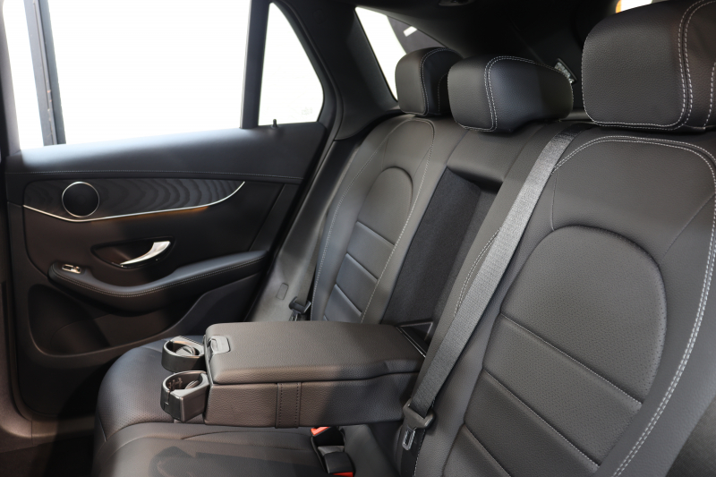メルセデスベンツ GLC GLC220d 4MATIC ｽﾎﾟｰﾂﾗｲﾝｴﾃﾞｨｼｮﾝ ﾚｰﾀﾞｰｾｰﾌﾃｨPKG　特別仕様車 後期 ｷｰﾚｽｺﾞｰ 黒革 ﾊﾟﾉﾗﾏSR MBUXﾅﾋﾞTV BT音楽 360ｶﾒﾗ PTS LEDﾗｲﾄ 自動Rｹﾞｰﾄ AMGｴｱﾛ&19AW ﾀﾞｲﾅﾐｯｸS 9AT　2年保証