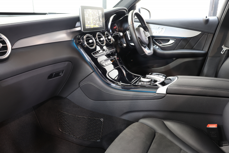 メルセデスベンツ GLC GLC220d 4MATIC ｽﾎﾟｰﾂ ﾚｰﾀﾞｰｾｰﾌﾃｨPKG　ｷｰﾚｽｺﾞｰ ﾌﾞﾗｯｸﾚｻﾞｰDINAMICAｼｰﾄ ｼｰﾄﾋｰﾀｰ ﾍｯﾄﾞｱｯﾌﾟD HDDﾅﾋﾞTV BT音楽 360ｶﾒﾗ PTS LEDﾗｲﾄ ﾊﾝｽﾞﾌﾘｰA AMGｴｱﾛ&19AW ﾀﾞｲﾅﾐｯｸS 9AT　2年保証