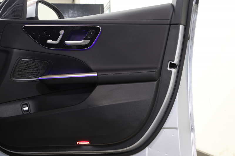 メルセデスベンツ Cクラス C220d ｽﾃｰｼｮﾝﾜｺﾞﾝ AVG AMGﾗｲﾝ ﾚｻﾞｰｴｸｽｸﾙｰｼﾌﾞ&ﾍﾞｰｼｯｸ&ﾚｰﾀﾞｰｾｰﾌﾃｨPKG　ISG搭載 1ｵｰﾅｰ ｷｰﾚｽｺﾞｰ 黒本革 ﾊﾟﾉﾗﾏSR ﾍｯﾄﾞｱｯﾌﾟD MBUXﾅﾋﾞTV ｽﾏﾎ連携 360ｶﾒﾗ PTS LEDﾗｲﾄ 自動Rｹﾞｰﾄ AMGｴｱﾛ&18AW 9AT　2年保証