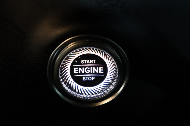 メルセデスベンツ Eクラス E200ｽﾃｰｼｮﾝﾜｺﾞﾝ ｽﾎﾟｰﾂ AMGﾗｲﾝｲﾝﾃﾘｱ&ｴｸｽｸﾙｰｼﾌﾞ&ﾚｰﾀﾞｰｾｰﾌﾃｨPKG　BSG搭載 後期 ｷｰﾚｽｺﾞｰ 黒本革 ﾊﾟﾉﾗﾏSR ﾍｯﾄﾞｱｯﾌﾟD MBUXﾅﾋﾞTV ｽﾏﾎ連携 ﾌﾞﾙﾒｽﾀｰ 360ｶﾒﾗ PTS LEDﾗｲﾄ 自動Rｹﾞｰﾄ AMGｴｱﾛ&19AW 9AT 希少色ｸﾞﾗﾌｧｲﾄｸﾞﾚｰ　2年保証