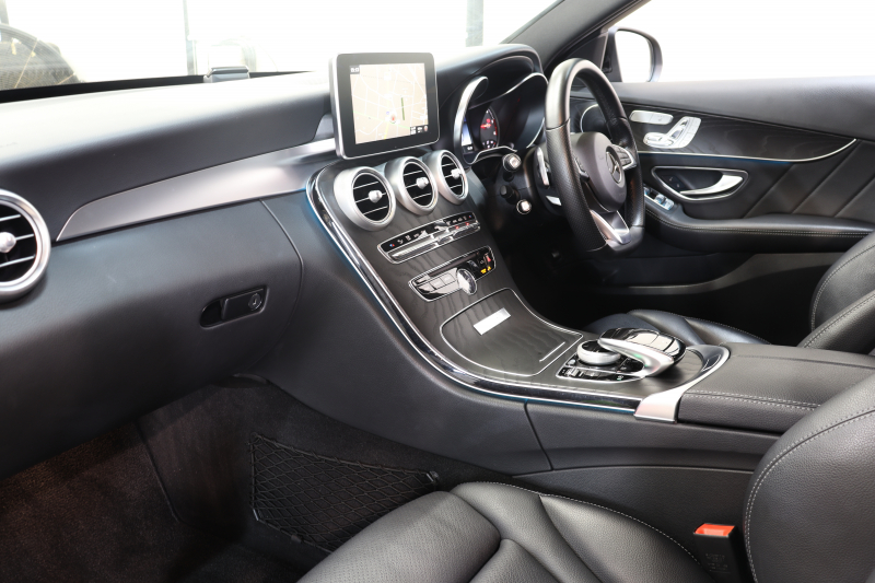 メルセデスベンツ Cクラス C220d ﾛｰﾚｳｽｴﾃﾞｨｼｮﾝ ﾚｰﾀﾞｰｾｰﾌﾃｨPKG　特別仕様車 ｷｰﾚｽｺﾞｰ 黒革 ｼｰﾄﾋｰﾀｰ HDDﾅﾋﾞTV BT音楽 ﾊﾞｯｸｶﾒﾗ PTS LEDﾗｲﾄ AMGｴｱﾛ&18AW ﾀﾞｲﾅﾐｯｸS ｴｱｻｽ 9AT　2年保証