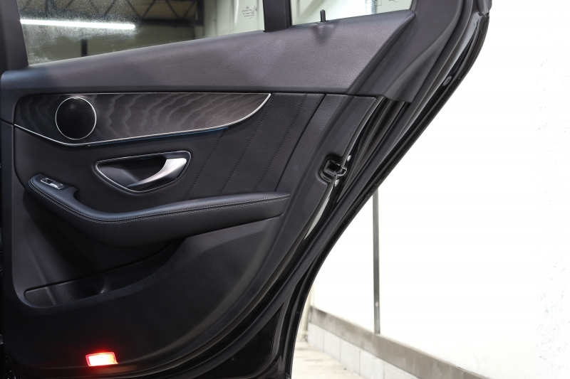 メルセデスベンツ Cクラス C220d ﾛｰﾚｳｽｴﾃﾞｨｼｮﾝ ﾚｰﾀﾞｰｾｰﾌﾃｨPKG　特別仕様車 ｷｰﾚｽｺﾞｰ 黒革 ｼｰﾄﾋｰﾀｰ HDDﾅﾋﾞTV BT音楽 ﾊﾞｯｸｶﾒﾗ PTS LEDﾗｲﾄ AMGｴｱﾛ&18AW ﾀﾞｲﾅﾐｯｸS ｴｱｻｽ 9AT　2年保証
