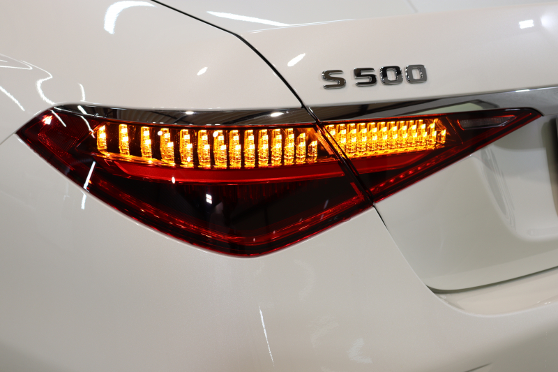 メルセデスベンツ Sクラス S500 4MATIC AMGﾗｲﾝ ﾚｻﾞｰｴｸｽｸﾙｰｼﾌﾞ&ﾍﾞｰｼｯｸ&ﾚｰﾀﾞｰｾｰﾌﾃｨPKG　ISG搭載 ｷｰﾚｽｺﾞｰ 黒本革 ﾍﾞﾝﾁﾚｰﾀｰ ﾊﾟﾉﾗﾏSR ﾍｯﾄﾞｱｯﾌﾟD MBUXﾅﾋﾞTV ｽﾏﾎ連携 ﾌﾞﾙﾒｽﾀｰ 360ｶﾒﾗ PTS LEDﾗｲﾄ ﾊﾝｽﾞﾌﾘｰA AMGｴｱﾛ&20AW ﾜｲﾔﾚｽ充電 9AT　2年保証