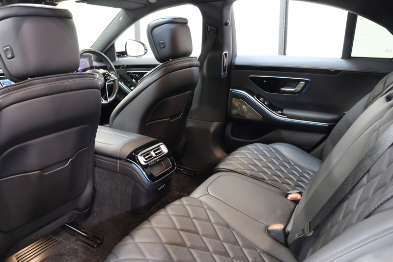 メルセデスベンツ Sクラス S500 4MATIC AMGﾗｲﾝ ﾚｻﾞｰｴｸｽｸﾙｰｼﾌﾞ&ﾍﾞｰｼｯｸ&ﾚｰﾀﾞｰｾｰﾌﾃｨPKG　ISG搭載 ｷｰﾚｽｺﾞｰ 黒本革 ﾍﾞﾝﾁﾚｰﾀｰ ﾊﾟﾉﾗﾏSR ﾍｯﾄﾞｱｯﾌﾟD MBUXﾅﾋﾞTV ｽﾏﾎ連携 ﾌﾞﾙﾒｽﾀｰ 360ｶﾒﾗ PTS LEDﾗｲﾄ ﾊﾝｽﾞﾌﾘｰA AMGｴｱﾛ&20AW ﾜｲﾔﾚｽ充電 9AT　2年保証