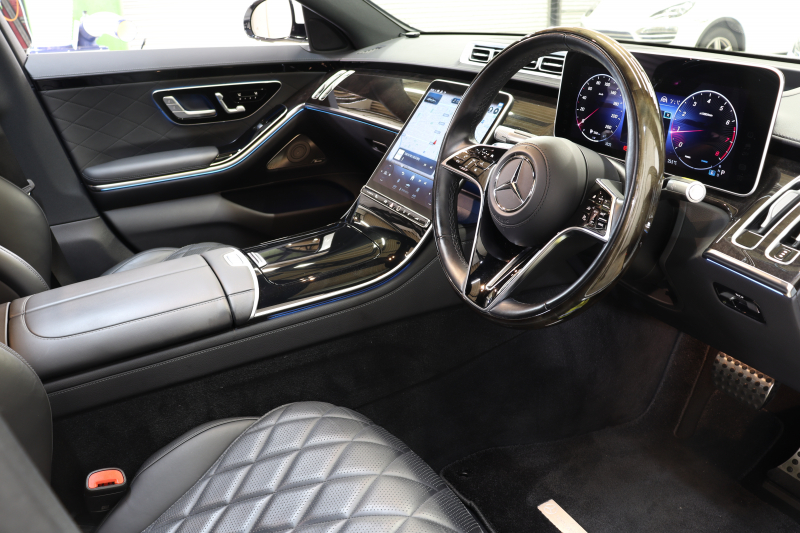メルセデスベンツ Sクラス S500 4MATIC AMGﾗｲﾝ ﾚｻﾞｰｴｸｽｸﾙｰｼﾌﾞ&ﾍﾞｰｼｯｸ&ﾚｰﾀﾞｰｾｰﾌﾃｨPKG　ISG搭載 ｷｰﾚｽｺﾞｰ 黒本革 ﾍﾞﾝﾁﾚｰﾀｰ ﾊﾟﾉﾗﾏSR ﾍｯﾄﾞｱｯﾌﾟD MBUXﾅﾋﾞTV ｽﾏﾎ連携 ﾌﾞﾙﾒｽﾀｰ 360ｶﾒﾗ PTS LEDﾗｲﾄ ﾊﾝｽﾞﾌﾘｰA AMGｴｱﾛ&20AW ﾜｲﾔﾚｽ充電 9AT　2年保証