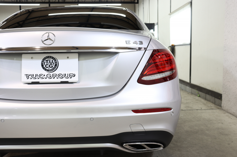 AMG Eクラス E43 4MATIC ｴｸｽｸﾙｰｼﾌﾞ&ﾚｰﾀﾞｰｾｰﾌﾃｨPKG　ｷｰﾚｽｺﾞｰ 黒本革 ﾍﾞﾝﾁﾚｰﾀｰ ﾊﾟﾉﾗﾏSR ﾍｯﾄﾞｱｯﾌﾟD HDDﾅﾋﾞTV ｽﾏﾎ連携 ﾌﾞﾙﾒｽﾀｰ 360ｶﾒﾗ PTS LEDﾗｲﾄ ﾊﾝｽﾞﾌﾘｰA AMG専用装備&ﾁｭｰﾆﾝｸﾞ 9AT　2年保証