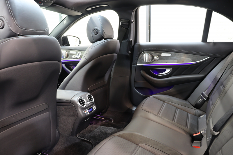 AMG Eクラス E43 4MATIC ｴｸｽｸﾙｰｼﾌﾞ&ﾚｰﾀﾞｰｾｰﾌﾃｨPKG　ｷｰﾚｽｺﾞｰ 黒本革 ﾍﾞﾝﾁﾚｰﾀｰ ﾊﾟﾉﾗﾏSR ﾍｯﾄﾞｱｯﾌﾟD HDDﾅﾋﾞTV ｽﾏﾎ連携 ﾌﾞﾙﾒｽﾀｰ 360ｶﾒﾗ PTS LEDﾗｲﾄ ﾊﾝｽﾞﾌﾘｰA AMG専用装備&ﾁｭｰﾆﾝｸﾞ 9AT　2年保証