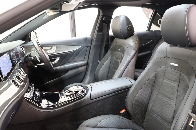 AMG Eクラス E43 4MATIC ﾚｰﾀﾞｰｾｰﾌﾃｨPKG　ｷｰﾚｽｺﾞｰ 黒本革 ﾊﾟﾉﾗﾏSR ﾍｯﾄﾞｱｯﾌﾟD HDDﾅﾋﾞTV ｽﾏﾎ連携 ﾌﾞﾙﾒｽﾀｰ 360ｶﾒﾗ PTS LEDﾗｲﾄ ﾊﾝｽﾞﾌﾘｰA AMG専用装備&ﾁｭｰﾆﾝｸﾞ ﾀﾞｲﾅﾐｯｸS 9AT　2年保証