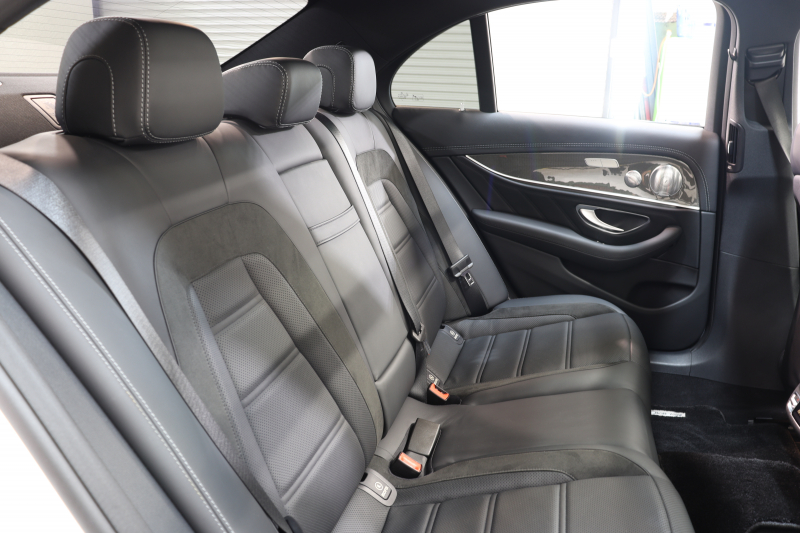 AMG Eクラス E43 4MATIC ﾚｰﾀﾞｰｾｰﾌﾃｨPKG　ｷｰﾚｽｺﾞｰ 黒本革 ﾊﾟﾉﾗﾏSR ﾍｯﾄﾞｱｯﾌﾟD HDDﾅﾋﾞTV ｽﾏﾎ連携 ﾌﾞﾙﾒｽﾀｰ 360ｶﾒﾗ PTS LEDﾗｲﾄ ﾊﾝｽﾞﾌﾘｰA AMG専用装備&ﾁｭｰﾆﾝｸﾞ ﾀﾞｲﾅﾐｯｸS 9AT　2年保証