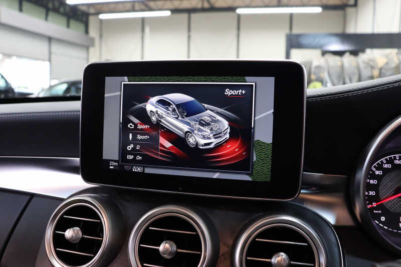 AMG Cクラス C63 ﾚｰﾀﾞｰｾｰﾌﾃｨPKG　ｷｰﾚｽｺﾞｰ 黒本革 ｼｰﾄﾋｰﾀｰ HDDﾅﾋﾞTV BT音楽 ﾊﾞｯｸｶﾒﾗ PTS LEDﾗｲﾄ 自動ﾄﾗﾝｸ AMG専用装備&ﾁｭｰﾆﾝｸﾞ 7AT　2年保証