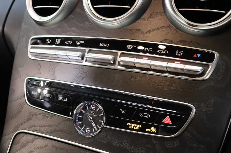 AMG Cクラス C63 ﾚｰﾀﾞｰｾｰﾌﾃｨPKG　ｷｰﾚｽｺﾞｰ 黒本革 ｼｰﾄﾋｰﾀｰ HDDﾅﾋﾞTV BT音楽 ﾊﾞｯｸｶﾒﾗ PTS LEDﾗｲﾄ 自動ﾄﾗﾝｸ AMG専用装備&ﾁｭｰﾆﾝｸﾞ 7AT　2年保証