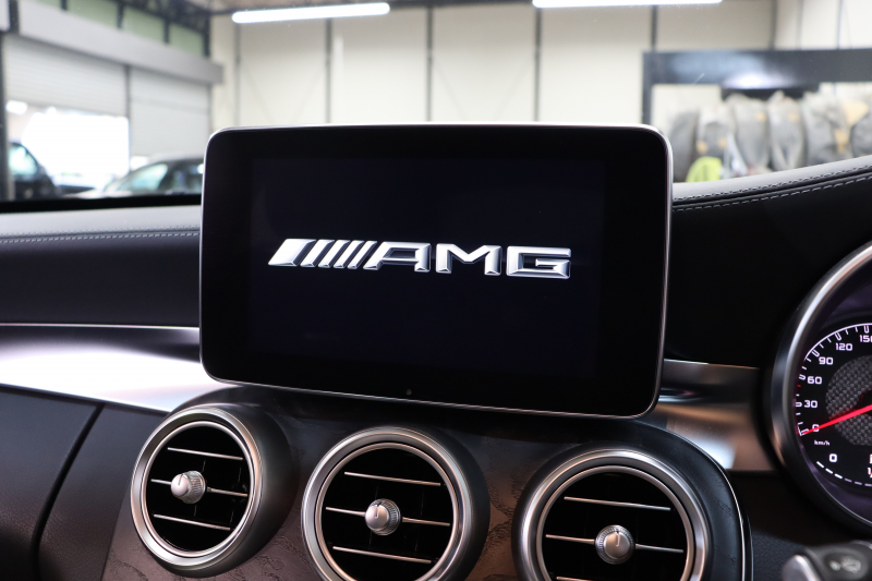 AMG Cクラス C63 ﾚｰﾀﾞｰｾｰﾌﾃｨPKG　ｷｰﾚｽｺﾞｰ 黒本革 ｼｰﾄﾋｰﾀｰ HDDﾅﾋﾞTV BT音楽 ﾊﾞｯｸｶﾒﾗ PTS LEDﾗｲﾄ 自動ﾄﾗﾝｸ AMG専用装備&ﾁｭｰﾆﾝｸﾞ 7AT　2年保証