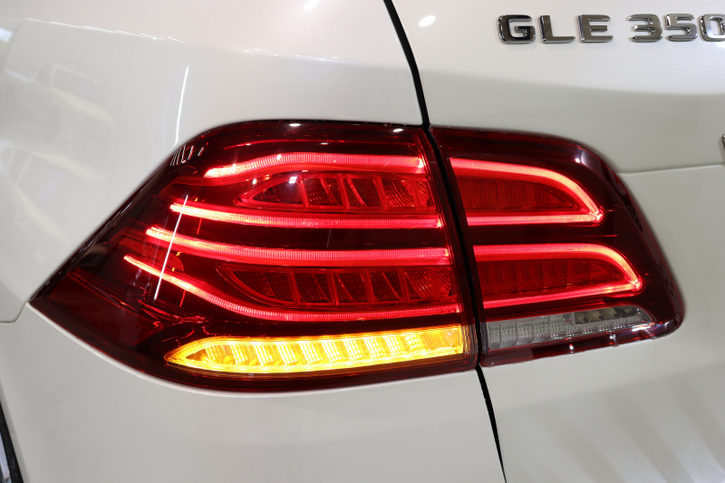 メルセデスベンツ GLE GLE350d 4MATIC ｽﾎﾟｰﾂ ﾚｰﾀﾞｰｾｰﾌﾃｨPKG　ｷｰﾚｽｺﾞｰ 黒本革 ﾊﾟﾉﾗﾏSR HDDﾅﾋﾞTV ｽﾏﾎ連携 harman/kardon 360ｶﾒﾗ PTS LEDﾗｲﾄ 自動Rｹﾞｰﾄ AMGｴｱﾛ&20AW ﾀﾞｲﾅﾐｯｸS 9AT　2年保証