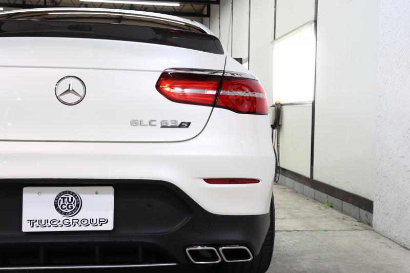 AMG GLCクーペ GLC63S 4MATIC+ ｸｰﾍﾟ AMGｶｰﾎﾞﾝｴｸｽﾃﾘｱ&ﾚｻﾞｰｴｸｽｸﾙｰｼﾌﾞ&ﾚｰﾀﾞｰｾｰﾌﾃｨPKG　ｷｰﾚｽｺﾞｰ 黒本革 ﾍﾞﾝﾁﾚｰﾀｰ ﾊﾟﾉﾗﾏSR ﾍｯﾄﾞｱｯﾌﾟD HDDﾅﾋﾞTV BT音楽 ﾌﾞﾙﾒｽﾀｰ 360ｶﾒﾗ PTS LEDﾗｲﾄ ﾊﾝｽﾞﾌﾘｰA AMG専用装備&ﾁｭｰﾆﾝｸﾞ 9AT