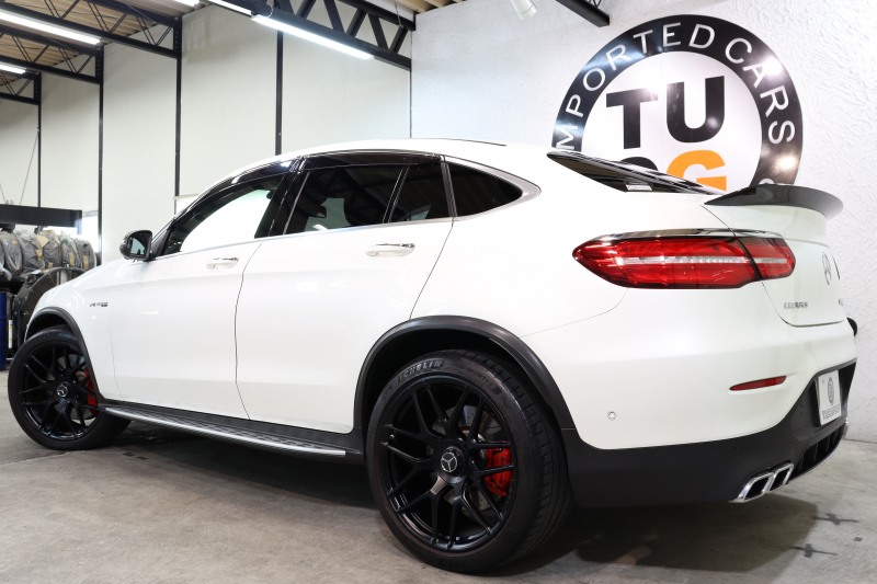 AMG GLCクーペ GLC63S 4MATIC+ ｸｰﾍﾟ AMGｶｰﾎﾞﾝｴｸｽﾃﾘｱ&ﾚｻﾞｰｴｸｽｸﾙｰｼﾌﾞ&ﾚｰﾀﾞｰｾｰﾌﾃｨPKG　ｷｰﾚｽｺﾞｰ 黒本革 ﾍﾞﾝﾁﾚｰﾀｰ ﾊﾟﾉﾗﾏSR ﾍｯﾄﾞｱｯﾌﾟD HDDﾅﾋﾞTV BT音楽 ﾌﾞﾙﾒｽﾀｰ 360ｶﾒﾗ PTS LEDﾗｲﾄ ﾊﾝｽﾞﾌﾘｰA AMG専用装備&ﾁｭｰﾆﾝｸﾞ 9AT