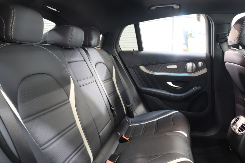 AMG GLCクーペ GLC63S 4MATIC+ ｸｰﾍﾟ AMGｶｰﾎﾞﾝｴｸｽﾃﾘｱ&ﾚｻﾞｰｴｸｽｸﾙｰｼﾌﾞ&ﾚｰﾀﾞｰｾｰﾌﾃｨPKG　ｷｰﾚｽｺﾞｰ 黒本革 ﾍﾞﾝﾁﾚｰﾀｰ ﾊﾟﾉﾗﾏSR ﾍｯﾄﾞｱｯﾌﾟD HDDﾅﾋﾞTV BT音楽 ﾌﾞﾙﾒｽﾀｰ 360ｶﾒﾗ PTS LEDﾗｲﾄ ﾊﾝｽﾞﾌﾘｰA AMG専用装備&ﾁｭｰﾆﾝｸﾞ 9AT