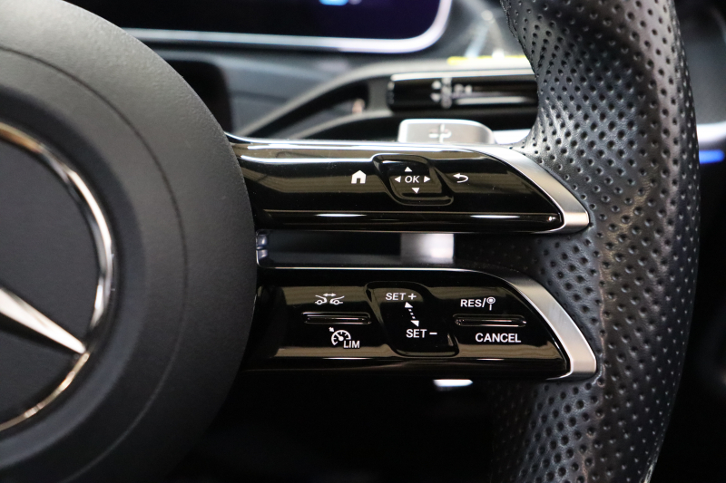 メルセデスベンツ Cクラス C220d AVG AMGﾗｲﾝ ﾚｻﾞｰｴｸｽｸﾙｰｼﾌﾞ&ﾍﾞｰｼｯｸ&ﾚｰﾀﾞｰｾｰﾌﾃｨPKG　ISG搭載 ｷｰﾚｽｺﾞｰ 黒本革 ﾊﾟﾉﾗﾏSR ﾍｯﾄﾞｱｯﾌﾟD MBUXﾅﾋﾞTV ｽﾏﾎ連携 ﾌﾞﾙﾒｽﾀｰ 360ｶﾒﾗ PTS LEDﾗｲﾄ 自動ﾄﾗﾝｸ AMGｴｱﾛ&18AW ﾀﾞｲﾅﾐｯｸS 9AT 希少色ｸﾞﾗﾌｧｲﾄｸﾞﾚｰ　2年保証