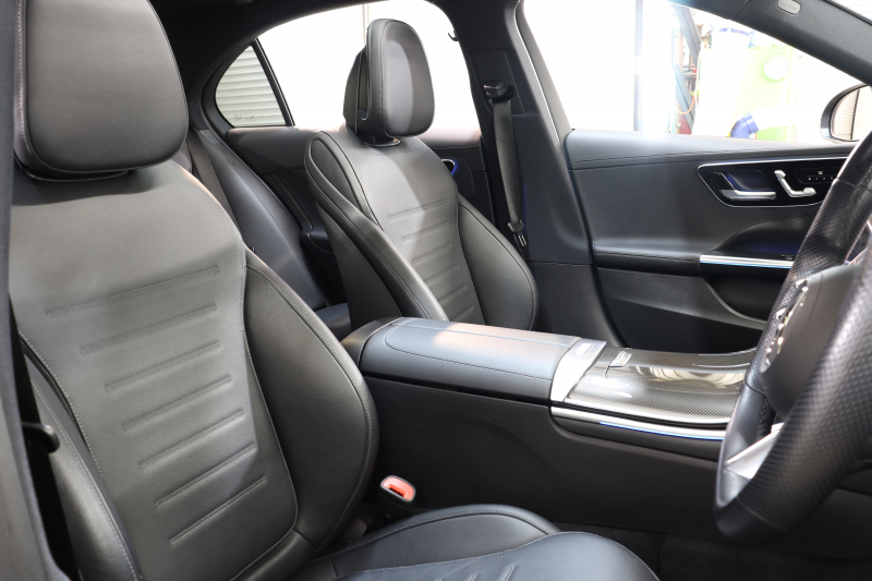 メルセデスベンツ Cクラス C220d AVG AMGﾗｲﾝ ﾚｻﾞｰｴｸｽｸﾙｰｼﾌﾞ&ﾍﾞｰｼｯｸ&ﾚｰﾀﾞｰｾｰﾌﾃｨPKG　ISG搭載 ｷｰﾚｽｺﾞｰ 黒本革 ﾊﾟﾉﾗﾏSR ﾍｯﾄﾞｱｯﾌﾟD MBUXﾅﾋﾞTV ｽﾏﾎ連携 ﾌﾞﾙﾒｽﾀｰ 360ｶﾒﾗ PTS LEDﾗｲﾄ 自動ﾄﾗﾝｸ AMGｴｱﾛ&18AW ﾀﾞｲﾅﾐｯｸS 9AT 希少色ｸﾞﾗﾌｧｲﾄｸﾞﾚｰ　2年保証