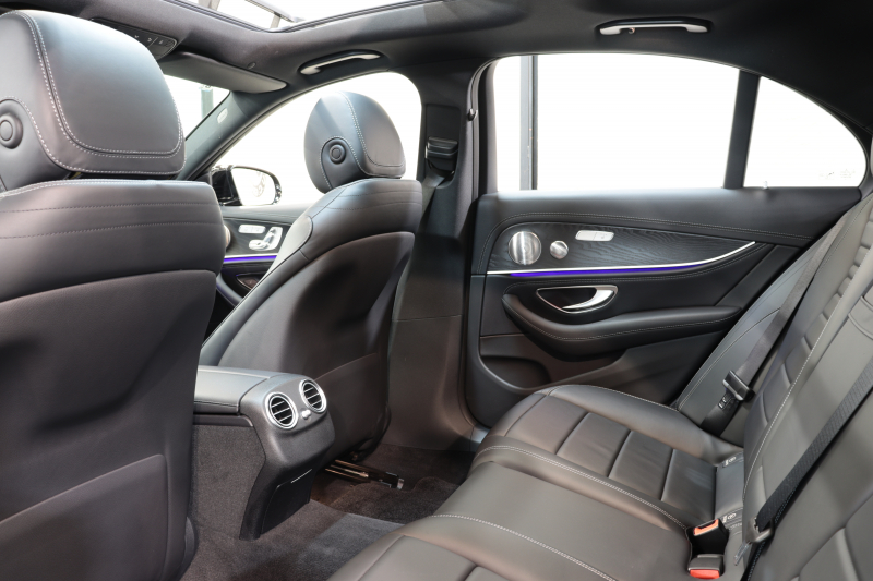 メルセデスベンツ Eクラス E220d AVG ｽﾎﾟｰﾂ ﾚｻﾞｰｴｸｽｸﾙｰｼﾌﾞ&ﾚｰﾀﾞｰｾｰﾌﾃｨPKG　ｷｰﾚｽｺﾞｰ 黒本革 ｼｰﾄﾋｰﾀｰ ﾊﾟﾉﾗﾏSR ﾍｯﾄﾞｱｯﾌﾟD HDDﾅﾋﾞTV ｽﾏﾎ連携 360ｶﾒﾗ PTS LEDﾗｲﾄ 自動ﾄﾗﾝｸ AMGｴｱﾛ&19AW ﾀﾞｲﾅﾐｯｸS 9AT　2年保証