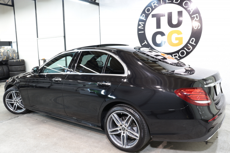 メルセデスベンツ Eクラス E220d AVG ｽﾎﾟｰﾂ ﾚｻﾞｰｴｸｽｸﾙｰｼﾌﾞ&ﾚｰﾀﾞｰｾｰﾌﾃｨPKG　ｷｰﾚｽｺﾞｰ 黒本革 ｼｰﾄﾋｰﾀｰ ﾊﾟﾉﾗﾏSR ﾍｯﾄﾞｱｯﾌﾟD HDDﾅﾋﾞTV ｽﾏﾎ連携 360ｶﾒﾗ PTS LEDﾗｲﾄ 自動ﾄﾗﾝｸ AMGｴｱﾛ&19AW ﾀﾞｲﾅﾐｯｸS 9AT　2年保証