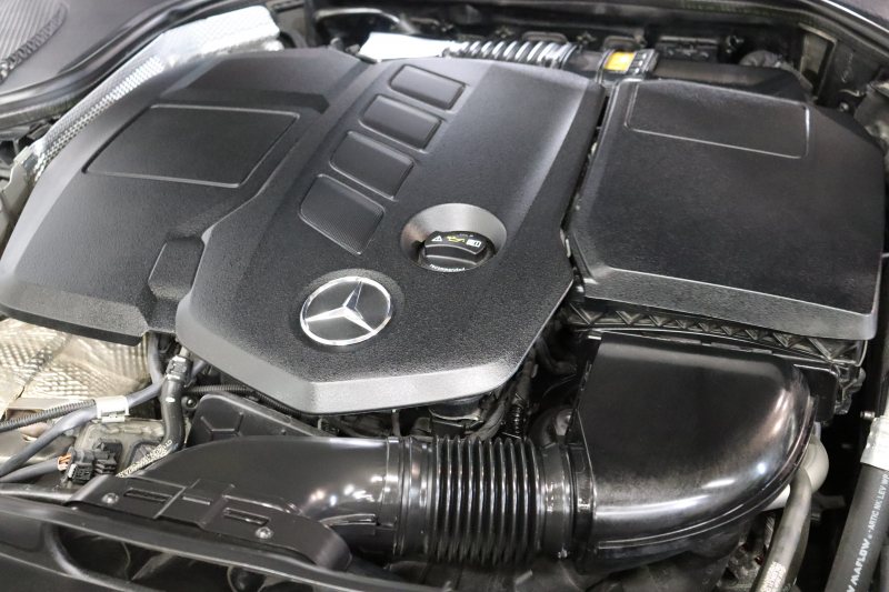 メルセデスベンツ Eクラス E220d AVG ｽﾎﾟｰﾂ ﾚｻﾞｰｴｸｽｸﾙｰｼﾌﾞ&ﾚｰﾀﾞｰｾｰﾌﾃｨPKG　ｷｰﾚｽｺﾞｰ 黒本革 ｼｰﾄﾋｰﾀｰ ﾊﾟﾉﾗﾏSR ﾍｯﾄﾞｱｯﾌﾟD HDDﾅﾋﾞTV ｽﾏﾎ連携 360ｶﾒﾗ PTS LEDﾗｲﾄ 自動ﾄﾗﾝｸ AMGｴｱﾛ&19AW ﾀﾞｲﾅﾐｯｸS 9AT　2年保証