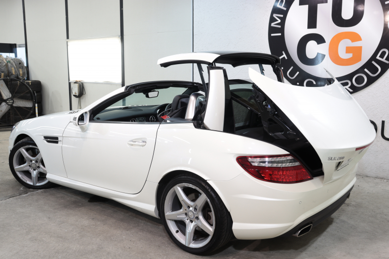 メルセデスベンツ SLKクラス SLK200 ｴｸｽｸﾙｰｼﾌﾞ AMGｽﾎﾟｰﾂ&ﾚｰﾀﾞｰｾｰﾌﾃｨPKG　中期 1ｵｰﾅｰ 黒本革 ｴｱｽｶｰﾌ ﾏｼﾞｯｸｽｶｲR HDDﾅﾋﾞTV BT音楽 PTS DSRC ｷｾﾉﾝ AMGｴｱﾛ&18AW ｴｱｶﾞｲﾄﾞ ﾊﾟﾄﾞﾙｼﾌﾄ 7AT　2年保証