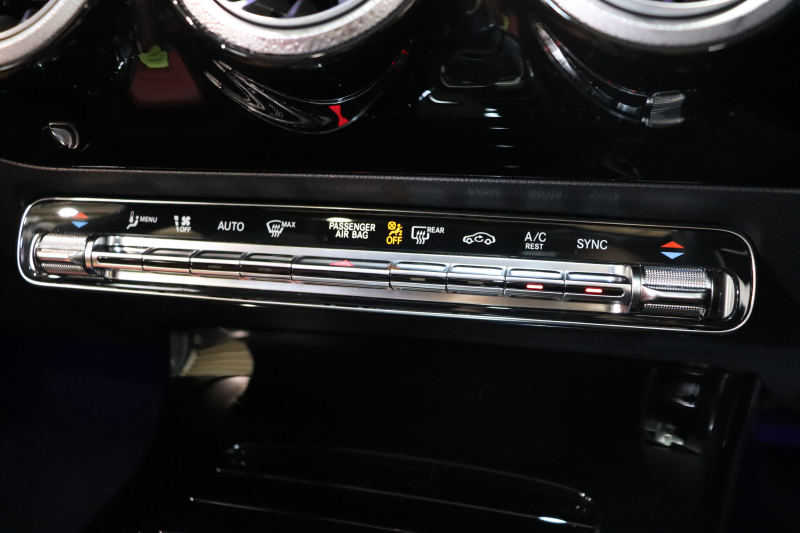 メルセデスベンツ CLAクラス CLA200d ｼｭｰﾃｨﾝｸﾞﾌﾞﾚｰｸ AMGﾗｲﾝ ﾚｻﾞｰｴｸｽｸﾙｰｼﾌﾞ&ｱﾄﾞﾊﾞﾝｽﾄﾞ&ﾅﾋﾞｹﾞｰｼｮﾝ&ﾚｰﾀﾞｰｾｰﾌﾃｨPKG　ｷｰﾚｽｺﾞｰ 赤/黒本革 ﾊﾟﾉﾗﾏSR HUD MBUXﾅﾋﾞTV BT音楽 ｱﾄﾞﾊﾞﾝｽﾄﾞｻｳﾝﾄﾞ 360ｶﾒﾗ PTS LEDﾗｲﾄ AMGｴｱﾛ&18AW ﾜｲﾔﾚｽ充電 8AT　2年保証