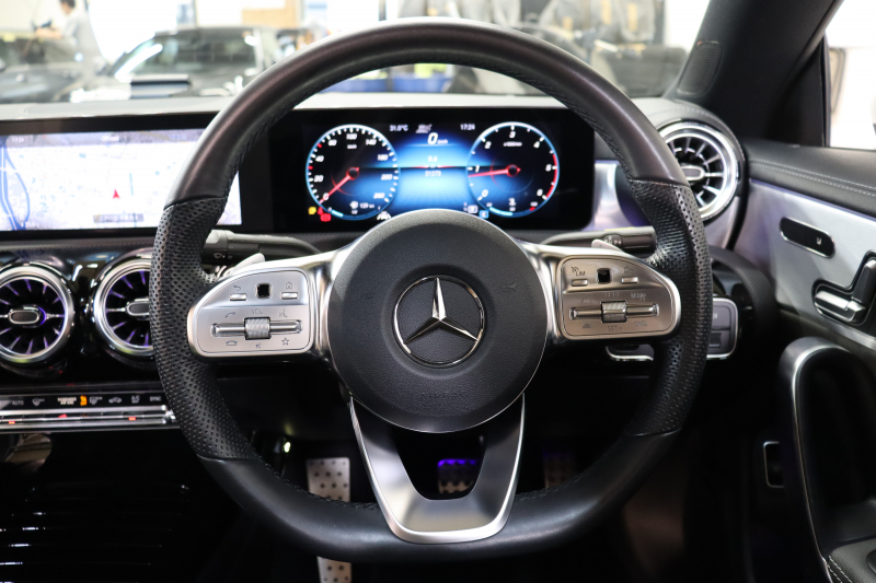 メルセデスベンツ CLAクラス CLA200d AMGﾗｲﾝ ﾚｻﾞｰｴｸｽｸﾙｰｼﾌﾞ&ｱﾄﾞﾊﾞﾝｽﾄﾞ&ﾅﾋﾞｹﾞｰｼｮﾝ&ﾚｰﾀﾞｰｾｰﾌﾃｨPKG　ｷｰﾚｽｺﾞｰ 灰/黒本革 ﾊﾟﾉﾗﾏSR ﾍｯﾄﾞｱｯﾌﾟD MBUXﾅﾋﾞTV&ｷｬﾝｾﾗｰ BT音楽 ｱﾄﾞﾊﾞﾝｽﾄﾞｻｳﾝﾄﾞ 360ｶﾒﾗ PTS LEDﾗｲﾄ AMGｴｱﾛ&18AW ﾜｲﾔﾚｽ充電 8AT　2年保証