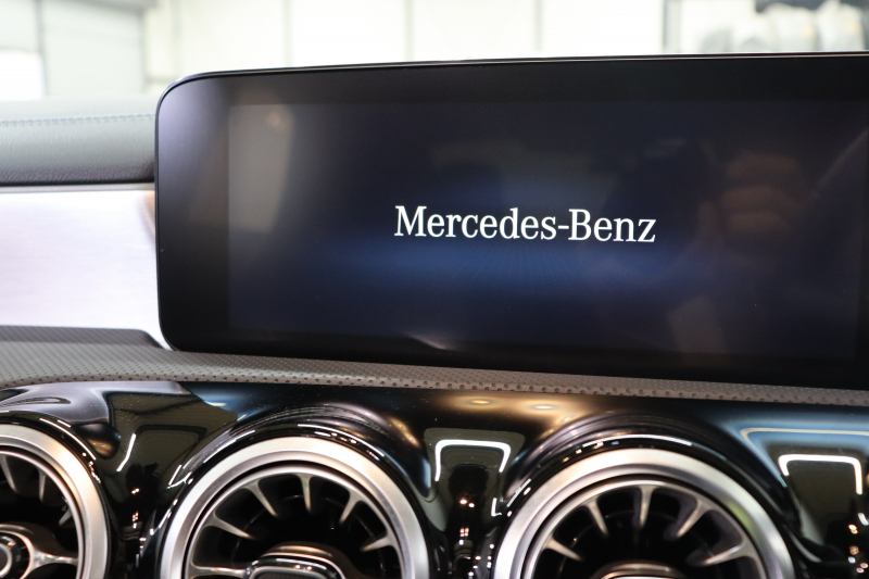 メルセデスベンツ CLAクラス CLA200d AMGﾗｲﾝ ﾚｻﾞｰｴｸｽｸﾙｰｼﾌﾞ&ｱﾄﾞﾊﾞﾝｽﾄﾞ&ﾅﾋﾞｹﾞｰｼｮﾝ&ﾚｰﾀﾞｰｾｰﾌﾃｨPKG　ｷｰﾚｽｺﾞｰ 灰/黒本革 ﾊﾟﾉﾗﾏSR ﾍｯﾄﾞｱｯﾌﾟD MBUXﾅﾋﾞTV&ｷｬﾝｾﾗｰ BT音楽 ｱﾄﾞﾊﾞﾝｽﾄﾞｻｳﾝﾄﾞ 360ｶﾒﾗ PTS LEDﾗｲﾄ AMGｴｱﾛ&18AW ﾜｲﾔﾚｽ充電 8AT　2年保証