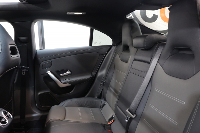 メルセデスベンツ CLAクラス CLA200d AMGﾗｲﾝ ﾚｻﾞｰｴｸｽｸﾙｰｼﾌﾞ&ｱﾄﾞﾊﾞﾝｽﾄﾞ&ﾅﾋﾞｹﾞｰｼｮﾝ&ﾚｰﾀﾞｰｾｰﾌﾃｨPKG　ｷｰﾚｽｺﾞｰ 灰/黒本革 ﾊﾟﾉﾗﾏSR ﾍｯﾄﾞｱｯﾌﾟD MBUXﾅﾋﾞTV&ｷｬﾝｾﾗｰ BT音楽 ｱﾄﾞﾊﾞﾝｽﾄﾞｻｳﾝﾄﾞ 360ｶﾒﾗ PTS LEDﾗｲﾄ AMGｴｱﾛ&18AW ﾜｲﾔﾚｽ充電 8AT　2年保証