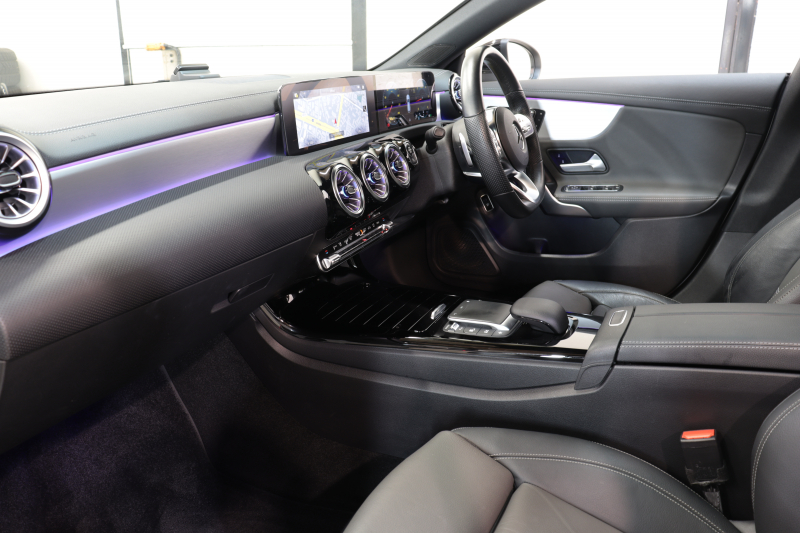 メルセデスベンツ CLAクラス CLA200d ｼｭｰﾃｨﾝｸﾞﾌﾞﾚｰｸ AMGﾗｲﾝ ﾚｻﾞｰｴｸｽｸﾙｰｼﾌﾞ&ｱﾄﾞﾊﾞﾝｽﾄﾞ&ﾅﾋﾞ&ﾚｰﾀﾞｰｾｰﾌﾃｨPKG　ｷｰﾚｽｺﾞｰ 灰/黒本革 ﾊﾟﾉﾗﾏSR HUD MBUXﾅﾋﾞTV BT音楽 ｱﾄﾞﾊﾞﾝｽﾄﾞｻｳﾝﾄﾞ 360ｶﾒﾗ PTS LED AMGｴｱﾛ&18AW ﾊﾟﾅﾒﾘｶｰﾅG ﾀﾞｲﾅﾐｯｸS 8AT　2年保証