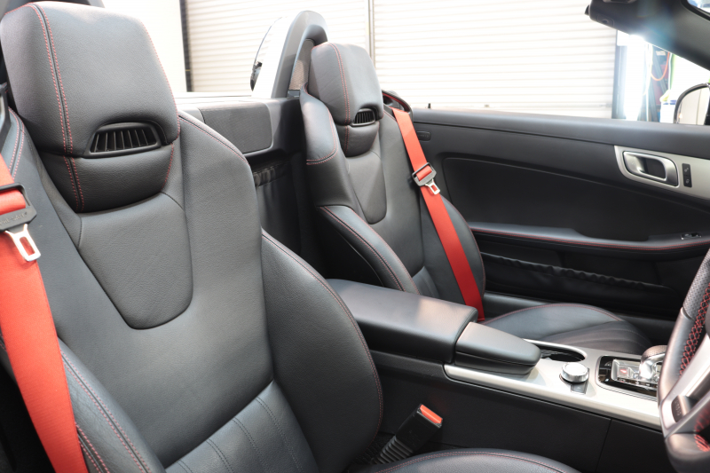メルセデスベンツ SLKクラス SLK200 ｴｸｽｸﾙｰｼﾌﾞ AMGｽﾎﾟｰﾂ&ﾚｰﾀﾞｰｾｰﾌﾃｨPKG　後期最終 ｷｰﾚｽｺﾞｰ 黒本革 ｴｱｽｶｰﾌ HDDﾅﾋﾞTV&ｷｬﾝｾﾗｰ BT音楽 Bｶﾒﾗ PTS ｷｾﾉﾝﾗｲﾄ AMGｴｱﾛ&18AW ｴｱｶﾞｲﾄﾞ ﾊﾟﾄﾞﾙｼﾌﾄ ﾚｯﾄﾞｼｰﾄﾍﾞﾙﾄ 9AT　2年保証