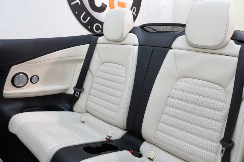 AMG Cクラス C43 4MATIC ｶﾌﾞﾘｵﾚ ﾚｰﾀﾞｰｾｰﾌﾃｨPKG　後期 1ｵｰﾅｰ ｷｰﾚｽｺﾞｰ 白本革 ｴｱｽｶｰﾌ HUD HDDﾅﾋﾞTV ｽﾏﾎ連携 ﾌﾞﾙﾒｽﾀｰ Bｶﾒﾗ PTS LEDﾗｲﾄ AMG専用装備&ﾁｭｰﾆﾝｸﾞ ﾀﾞｲﾅﾐｯｸS 9AT　2年保証