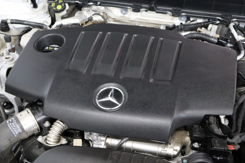 メルセデスベンツ GLB GLB200d 4MATIC AMGﾗｲﾝ AMGﾚｻﾞｰｴｸｽｸﾙｰｼﾌﾞ&ﾚｰﾀﾞｰｾｰﾌﾃｨPKG　MEｺﾈｸﾄ ｷｰﾚｽｺﾞｰ 赤/黒本革 MBUXﾅﾋﾞTV BT音楽 360ｶﾒﾗ PTS LEDﾗｲﾄ 自動Rｹﾞｰﾄ AMGｴｱﾛ&19AW ﾀﾞｲﾅﾐｯｸｾﾚｸﾄ 8AT　2年保証