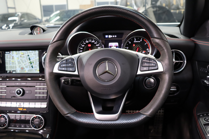 AMG SLC SLC43 AMGﾅｲﾄ&ﾚｰﾀﾞｰｾｰﾌﾃｨPKG　ｷｰﾚｽｺﾞｰ 黒本革 ｴｱｽｶｰﾌ ﾏｼﾞｯｸｽｶｲR HDDﾅﾋﾞTV ｽﾏﾎ連携 harman/kardon Bｶﾒﾗ PTS DSRC LEDﾗｲﾄ AMG専用装備&ﾁｭｰﾆﾝｸﾞ 9AT　2年保証